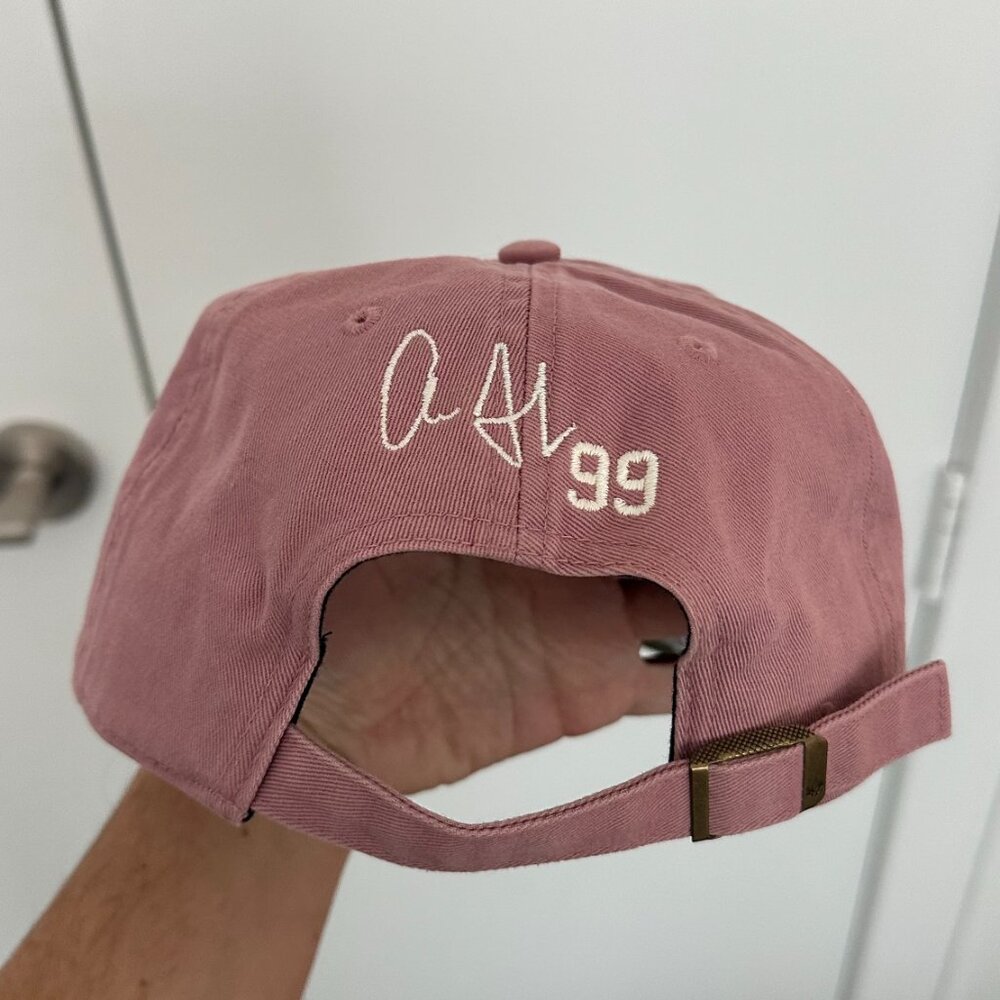 NY Yankees Pink Baseball Hat - Picture 3 of 3